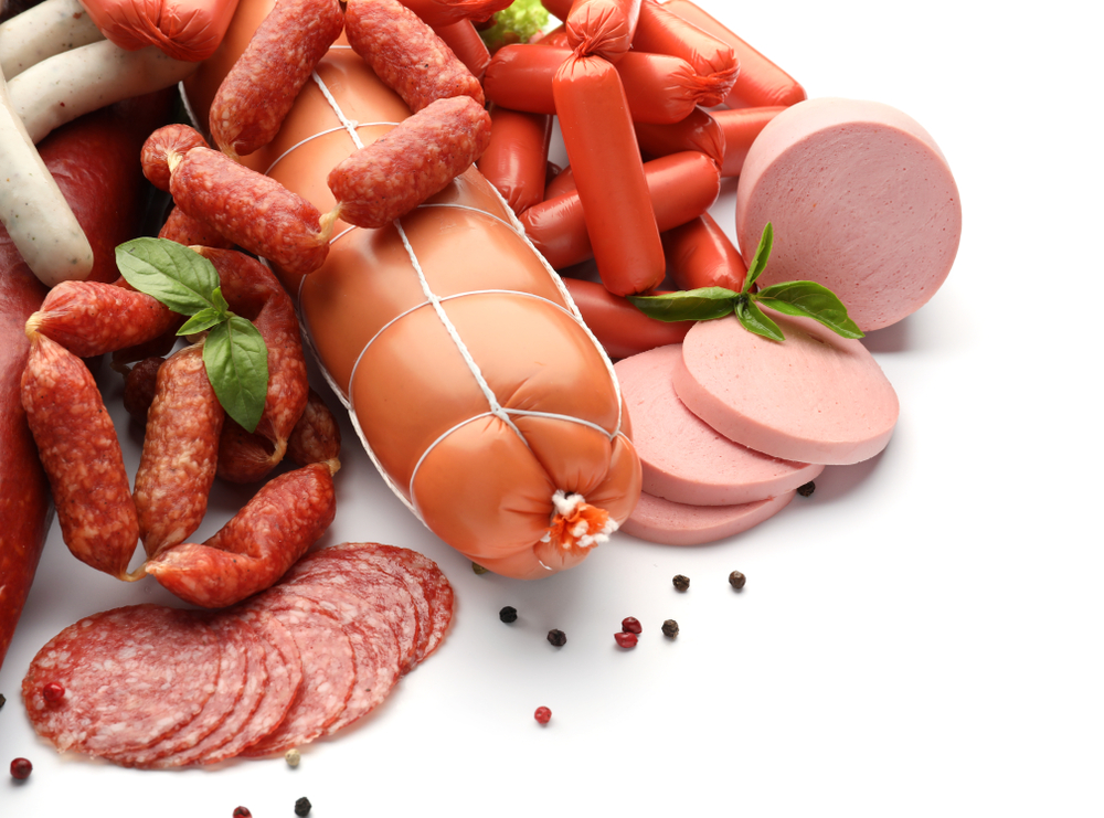 Different,Kinds,Of,Sausages,On,White,Background